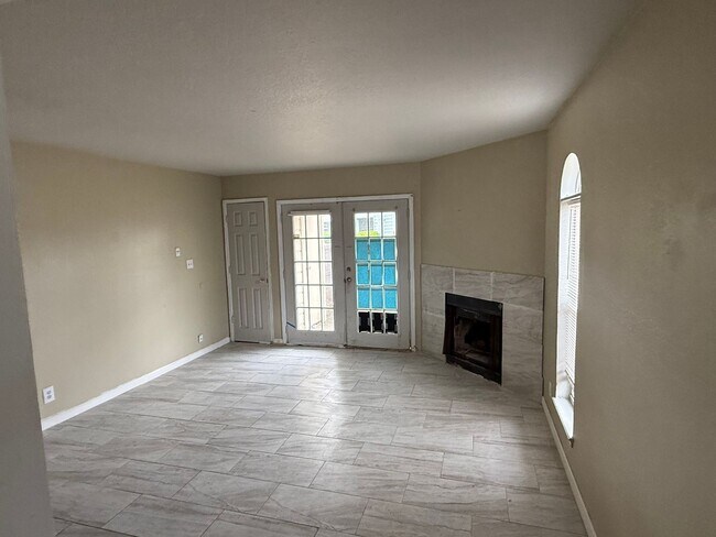 Photo - For lease! 1 bed, 1 bath condo