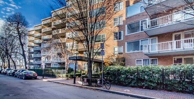 Photo - 145 Pinckney St Unidad 135