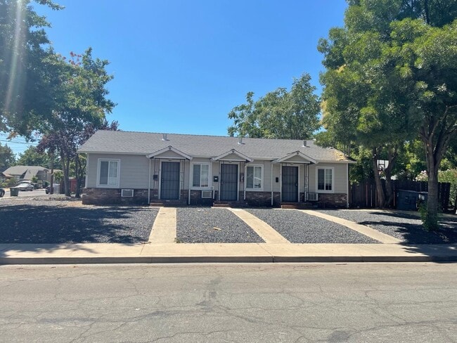 Photo - 1780 6th Ave Unidad #1