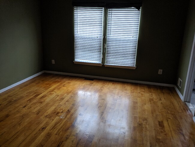 Photo - 112 W Shetland Ct