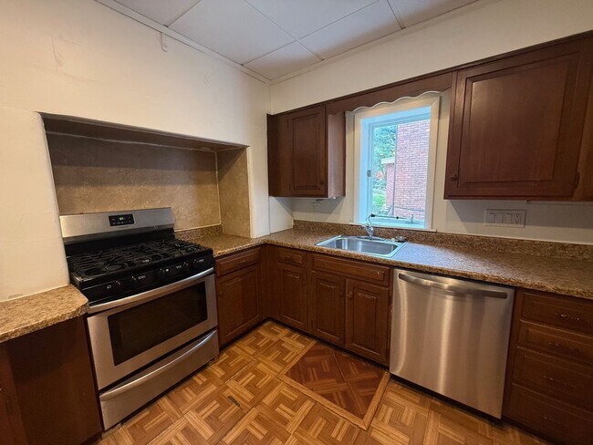 Photo - 409 Grand St Unit 1