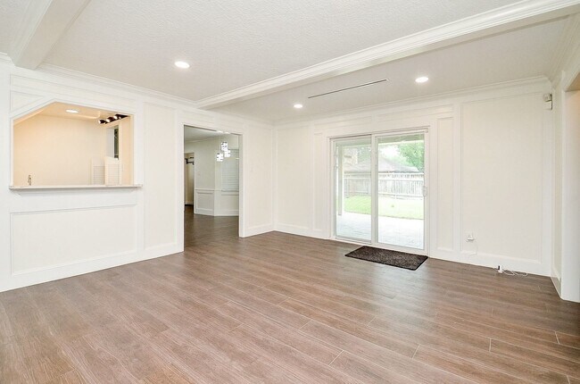 Photo - 15614 Dawnbrook Dr