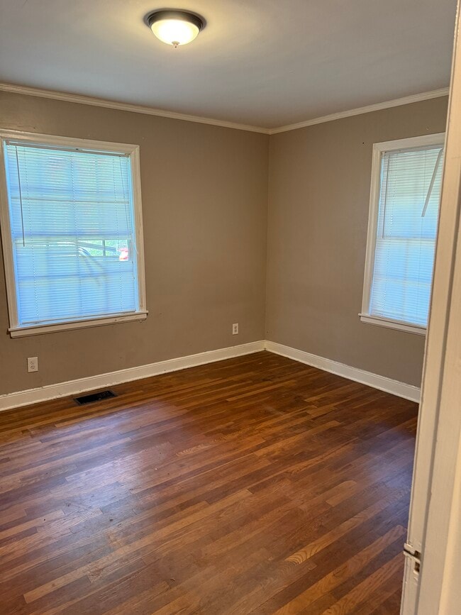 Photo - 2020 Courtland Pl