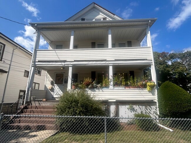 Building Photo - 65 Egerton Rd Unit 65 Egerton Rental