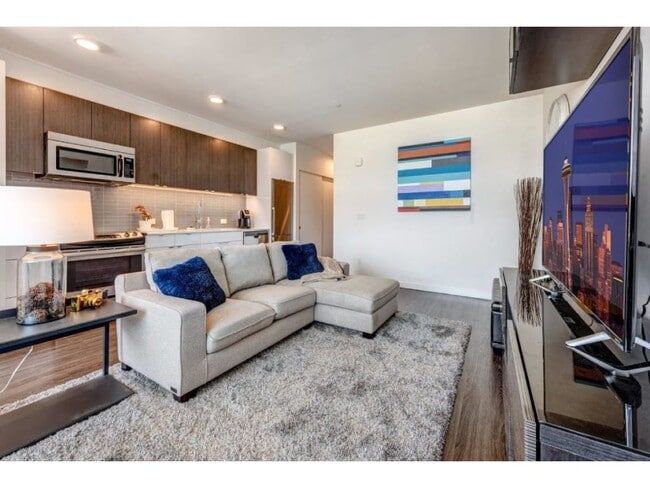 Photo - Shelton Eastlake