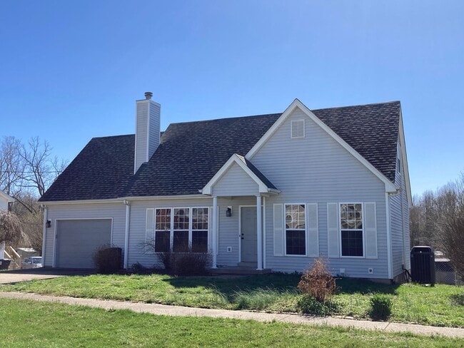 Building Photo - **Backyard offers County Setting in City L...