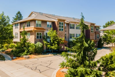 b-place-image-22-min-400x267 - Victory East Lansing