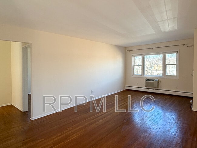 Photo - 45 Wedgewood Dr Unit 125