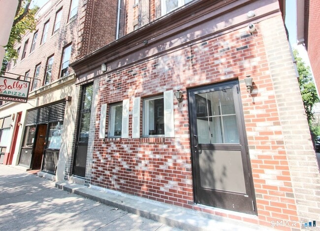 Building Photo - 235 Wooster St Unit 1R