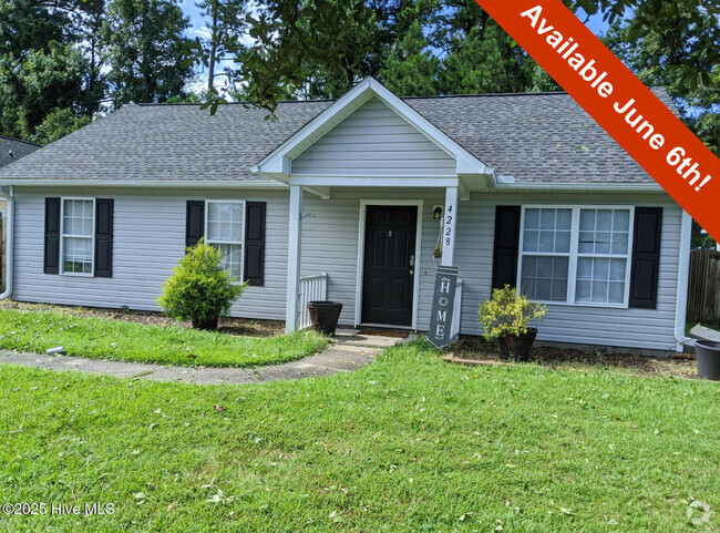 Building Photo - 4228 Sunglow Dr Rental