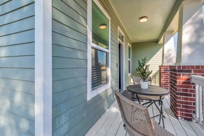 Photo - 5322 Avenue K