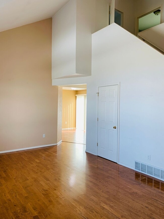 Photo - Large Yard - 3 Bed - 2 Bath - Pet Friendly