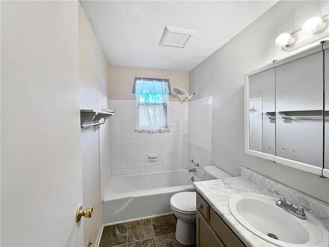 Building Photo - 1724 Grand Ave Rental