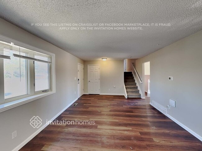 Photo - 10976 Jay St