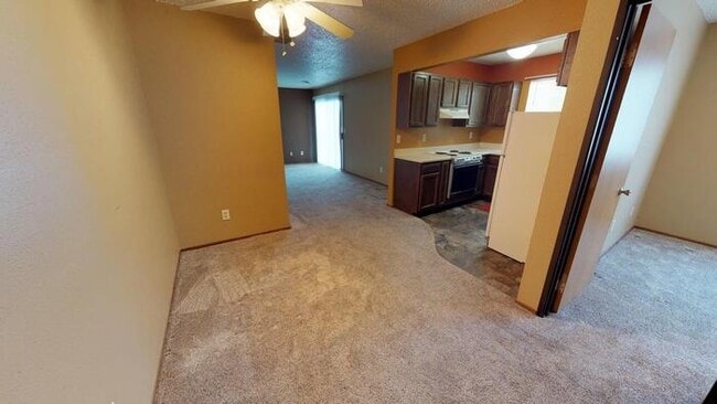 Photo - 1727 N Grandview Ln Unit 109