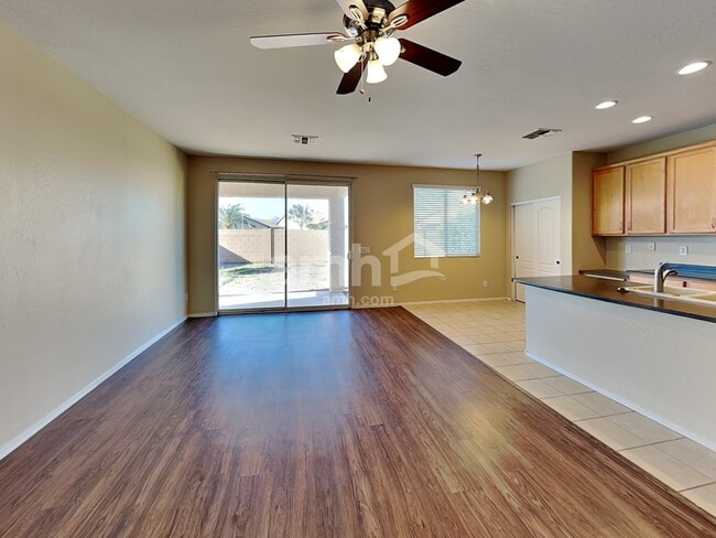 Photo - 7227 W Darrow St