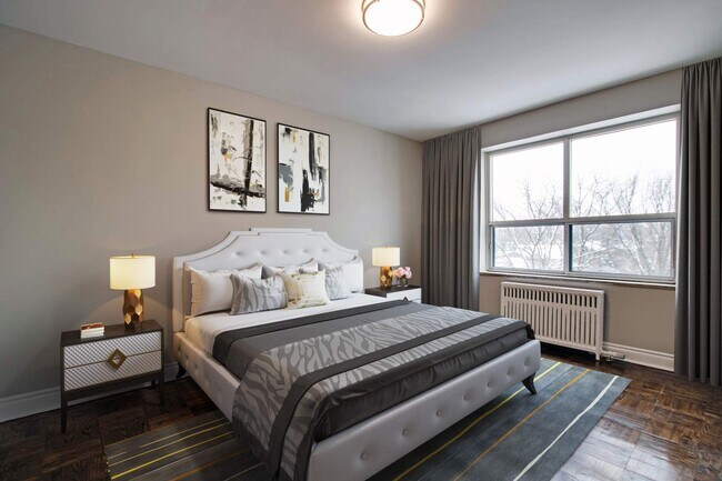 Photo - 640 Roselawn Ave