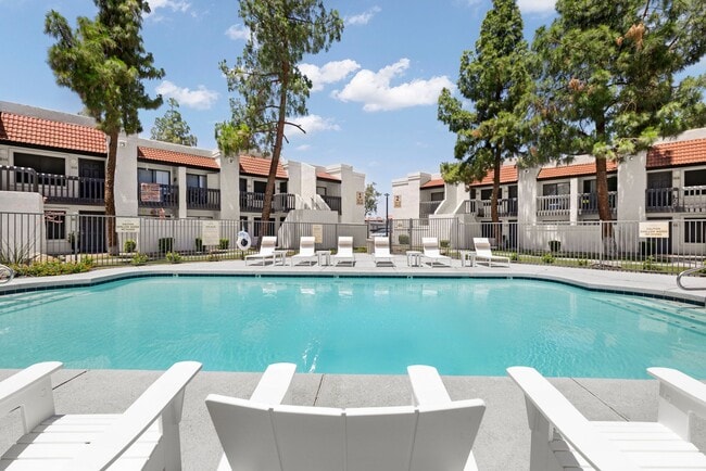 Solei on West Thomas Apartments
