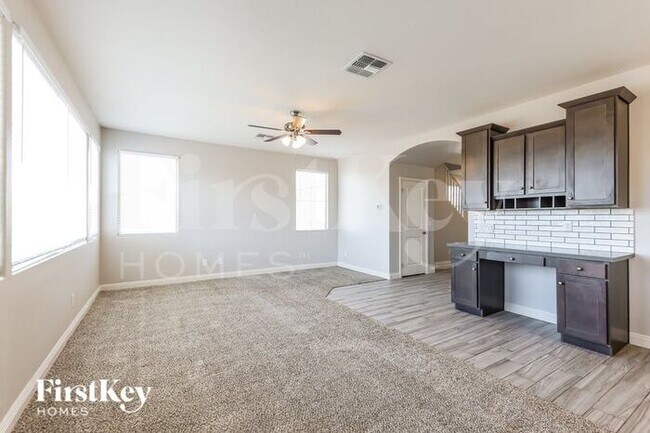 Photo - 11458 S 176th Dr