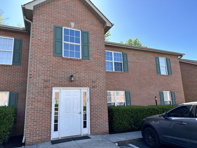 Photo - 1627 Maple View Way