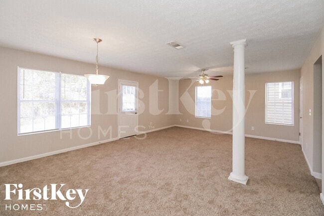 Photo - 4035 Mission Way