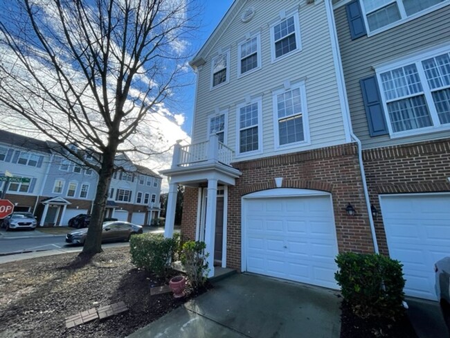 Brook Forest Townhome - Brook Forest Townhome