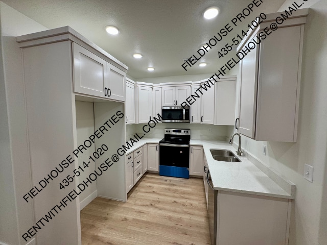 Photo - 144 W 1575 N