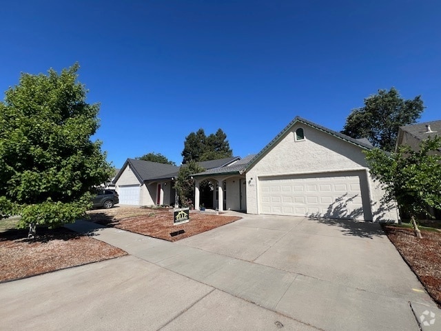 Building Photo - 1057 Windsor Way Rental