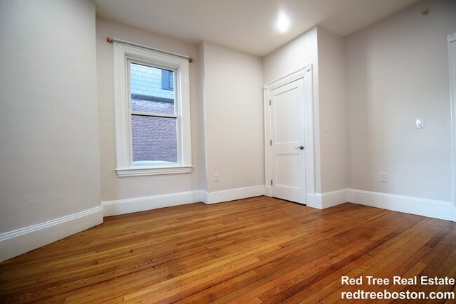 Photo - 31 Harvard St