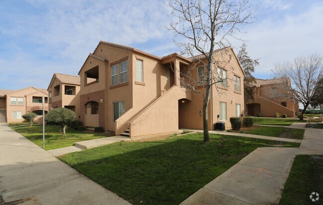 Auburn Heights - Auburn Heights Apartments