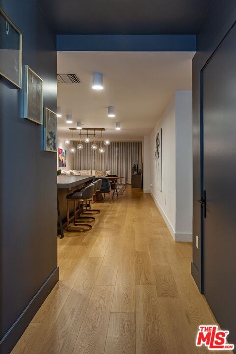 10777 Wilshire Blvd Unit 205