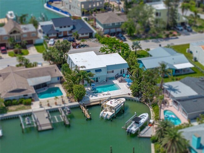 Photo - 829 59th Ave