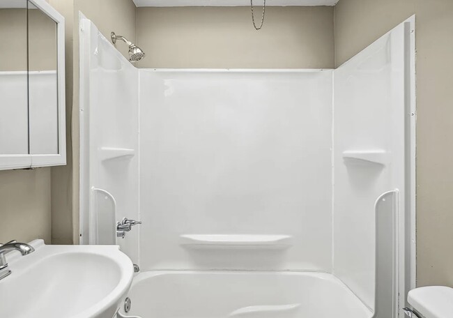 Photo - 2405 S 57th St