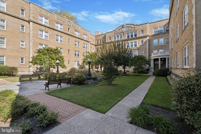 Building Photo - 6655 McCallum St Unit 412E