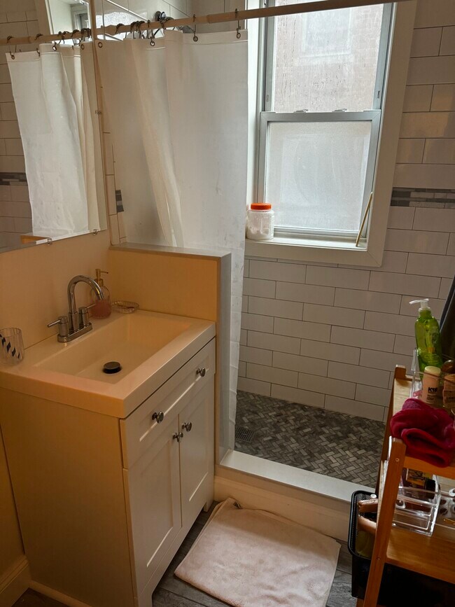 Photo - 44 Saint Germain St