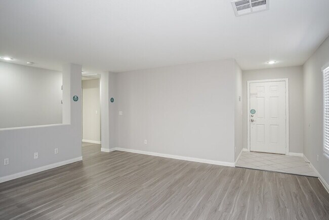 Photo - 186 Carlsbad Caverns St