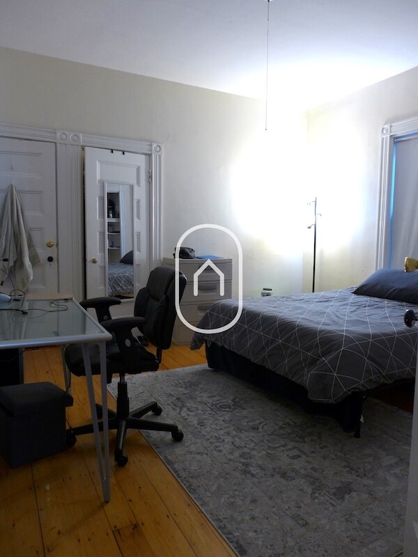 Photo - 71 Hillside St