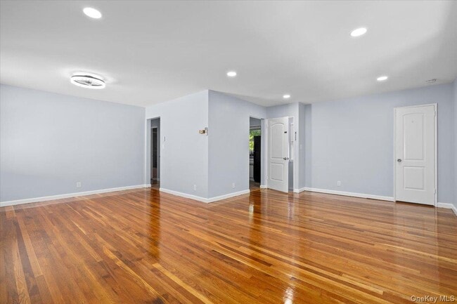 Photo - 268-04 83rd Ave Unit Second Floor