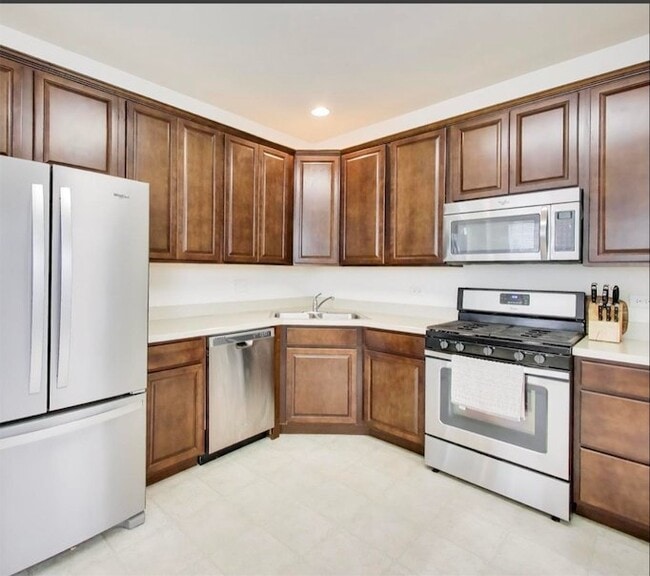 Photo - 3900 Pratt St