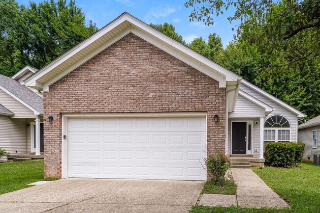 Building Photo - 11111 Meadow Chase Ct