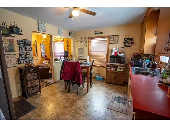 Photo - 2700 W 66th St