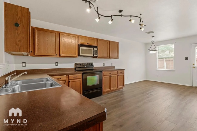 Photo - 13139 Ambrose Dr