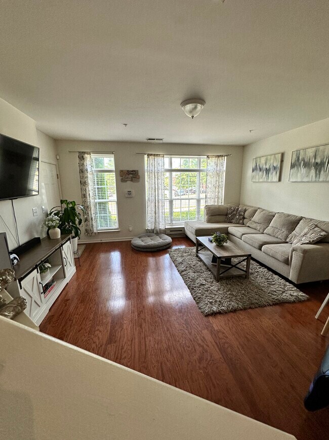 Photo - 3017 Chesapeake Dr Unit Condo