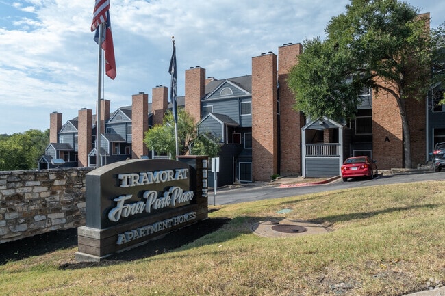 Entrada - Four Park Place Apartamentos