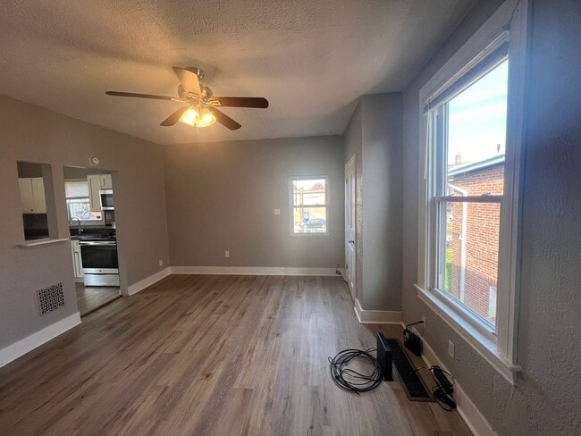 Photo - 7429 Park Ave Unit 2