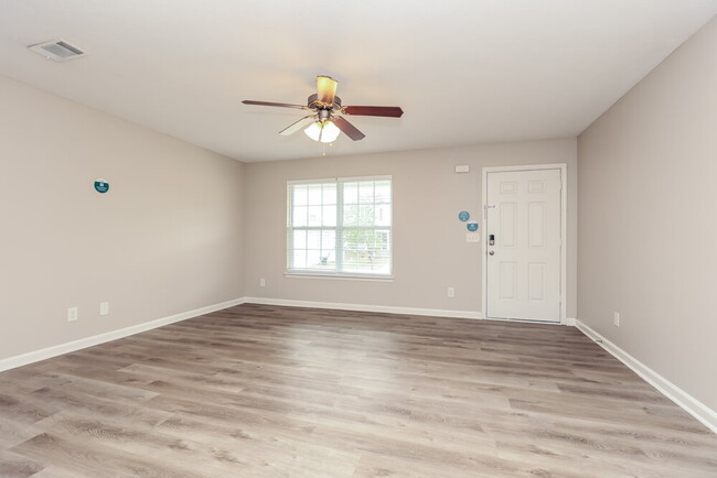 Photo - 329 Sarna Dr