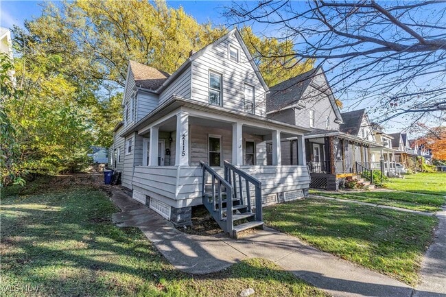 Photo - 2115 W 96th St