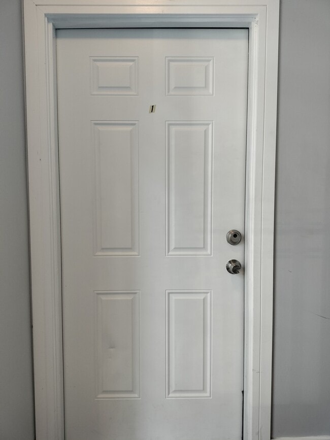 Photo - 3925 S Indiana Ave