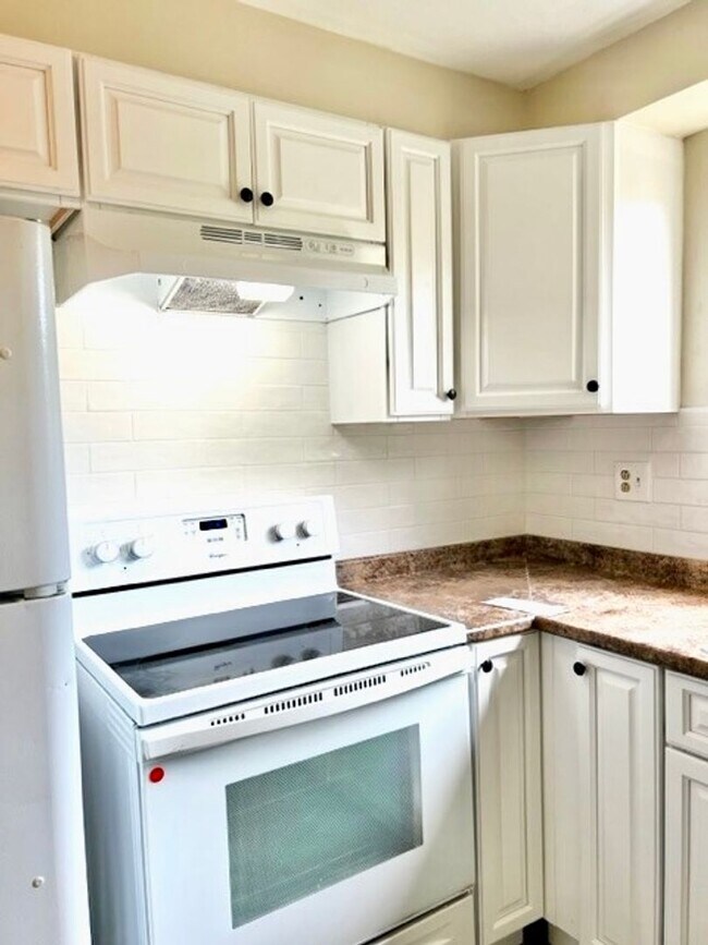 99 Melrose St Unit 12