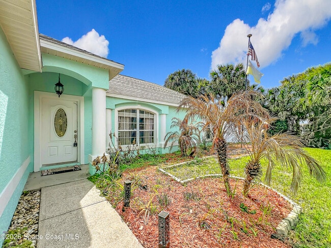 Photo - 5345 Cangro St